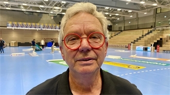 „Gut! Ich bin Helfer bei den Bundesliga-Spielen des Buxtehuder SV in der Halle Nord. Wir haben eine gute Gemeinschaft im Team.“ Hans-Georg Feller aus Buxtehude am 19. September 2026