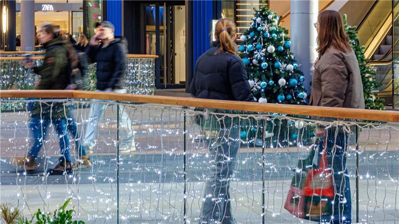 Viele Händler im Norden mit Weihnachtsgeschäft unzufrieden Gut lief es bei den Schmuck- und Uhrengeschäften.