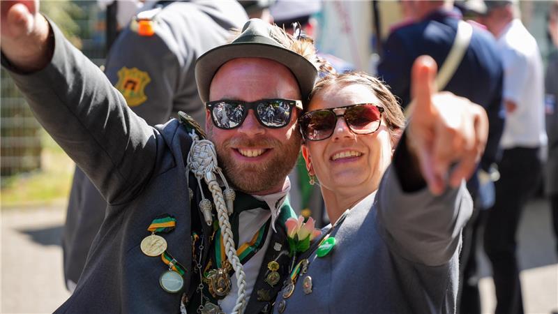 Gute Laune im Anflug: So wie im vergangenen Jahr bei allerbestem Wetter am Schützenfest-Sonntag darf es in diesem Jahr gerne weitergehen.