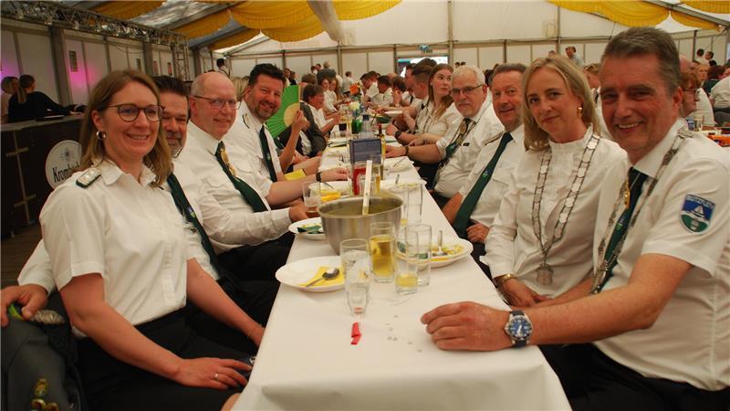 Gute Stimmung bei den Schützinnen und Schützen aus Bützfleth.