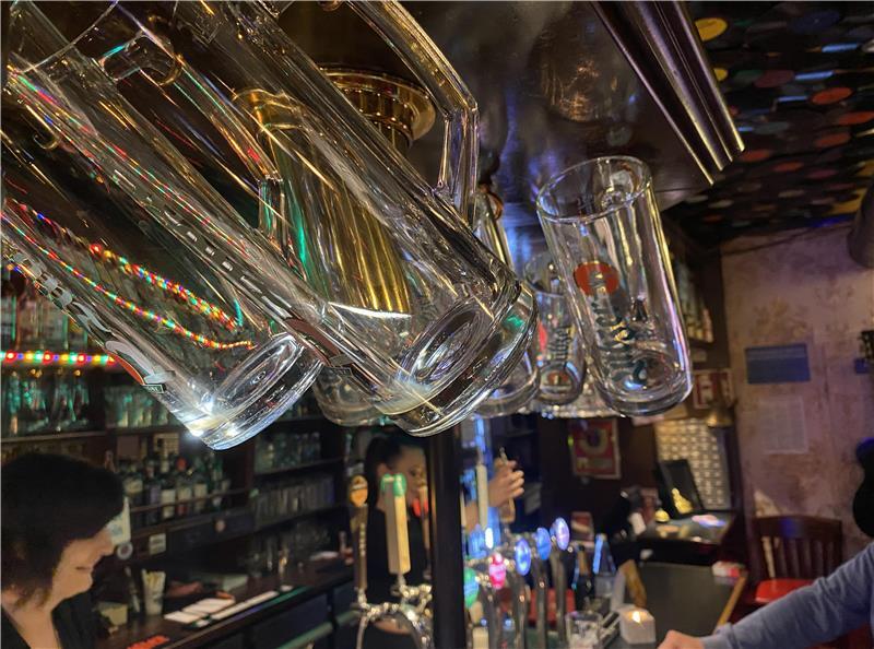 Auf Kneipentour in Buxtehude: Wenn der Abend anders endet als geplant Gute Stimmung im Bierbaum.