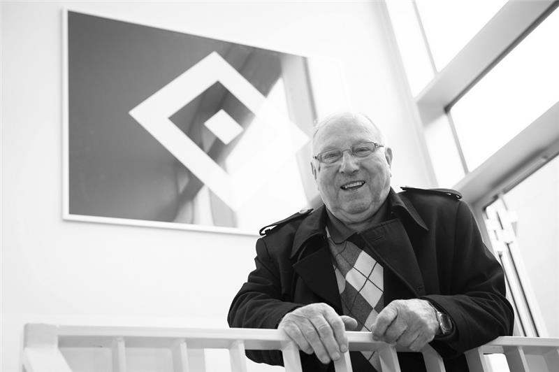 HSV-Idol Uwe Seeler ist tot HSV-Legende Uwe Seeler ist Medienberichten zufolge im Alter von 85 Jahren verstorben. Foto: dpa (Archiv)