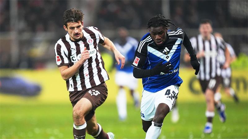 HSV-Profi Fabio Baldé (r) verlässt den Club. (Archivbild)