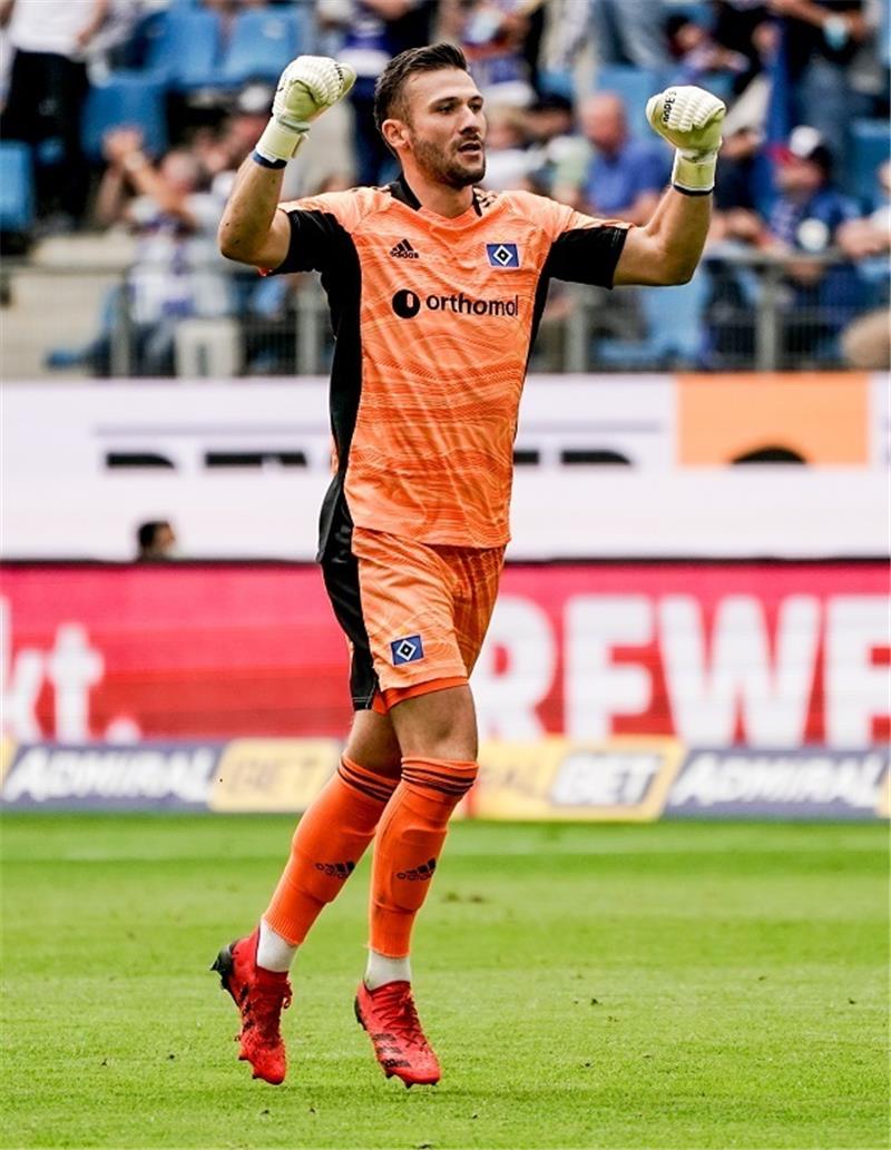 HSV-Schlussmann Daniel Heuer Fernandes laborierte zuletzt an einer Knieverletzung. Foto: dpa-Bildfunk