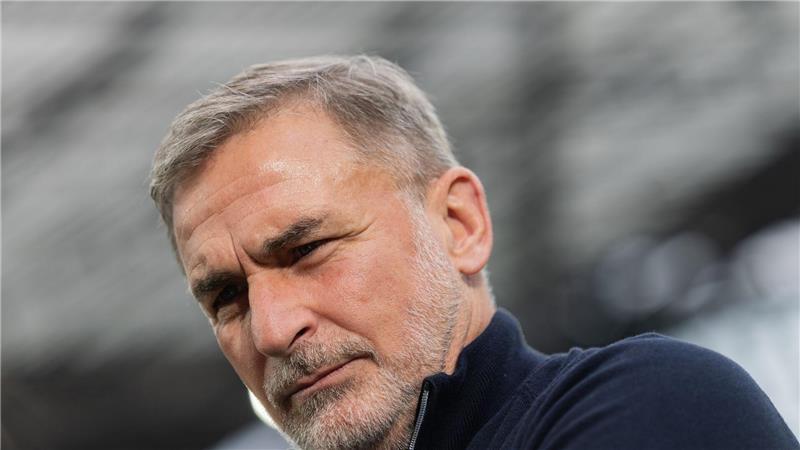 HSV-Vorstandsboss Stefan Kuntz gab nach der Niederlage in Köln den Mahner!