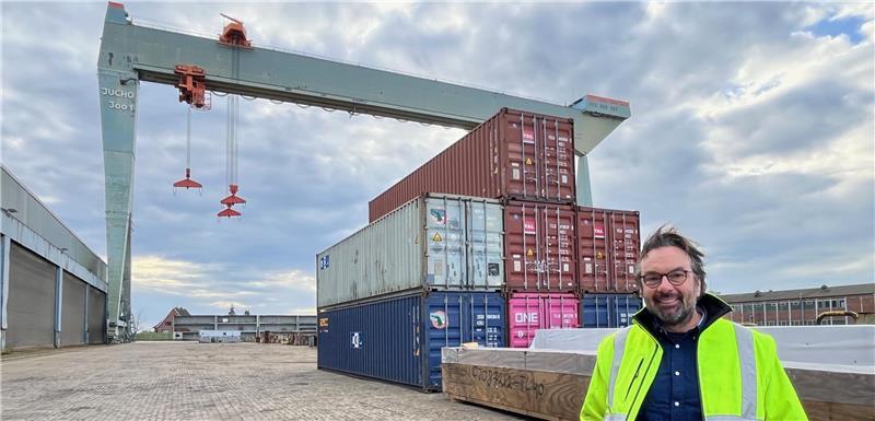 Habbo Stark von EPS setzt auf den Standort Neuenfelde.