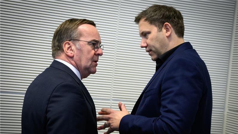 Haben Klingbeil und Pistorius beide Platz im Kabinett? (Archivbild)