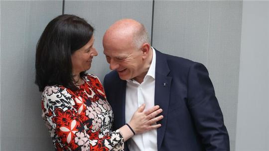 Haben ihre Beziehung öffentlich gemacht: Berlins Regierender Bürgermeister Kai Wegner (CDU) und Bildungssenatorin Katharina Günther-Wünsch (CDU).