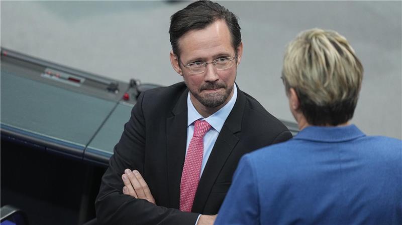 Hält bei der Entlastungsprämie ein „gewisses Maß an Flexibilität“ für wichtig: Dirk Wiese. (Archivbild)