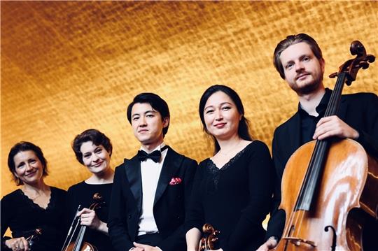 Haiou Zhang und das Elphier Quartett . Foto: Büro Zhang