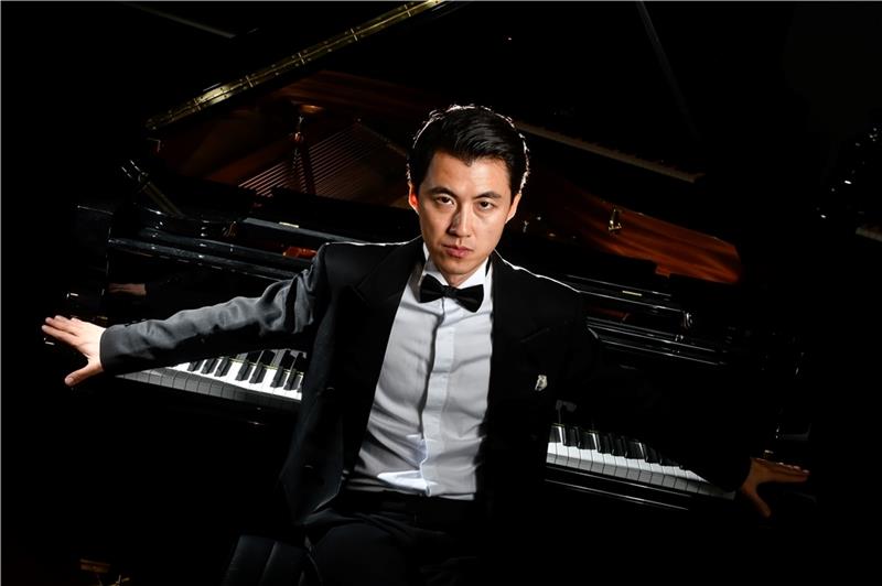 Beethoven-Abend mit dem Pianisten Haiou Zhang Haiou Zhang widmet einen Klavierabend dem Komponisten Ludwig van Beethoven. Foto: Reto Klar/archiv-klar