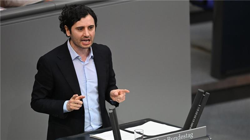 Einigung zu Return Hubs: Suche nach Drittstaaten läuft noch Hakan Demir, Innenpolitiker der SPD, spricht mit Blick auf die geplanten Rückführungszentren in Drittstaaten von einer „Phantomdebatte“. (Archivfoto)