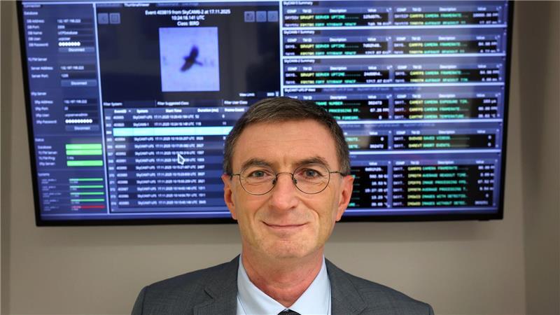 Hakan Kayal hat selbst noch nichts am Himmel entdeckt, was er nicht zuordnen konnte.