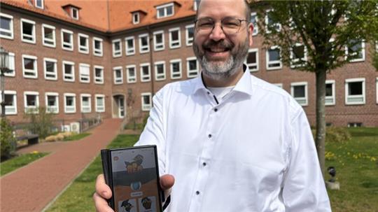 Halldor Hoyer vom Stader Landschaftsverband hat gemeinsam mit seiner Kollegin Nele Ohlsen die neue Sprachlern-App Beo entwickelt.
