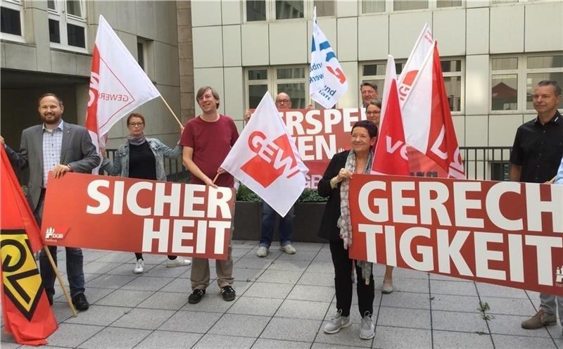 Hamburgs Gewerkschaftsführer präsentieren ihre Forderungen im Umgang mit der Corona-Krise. Foto: Lorenz