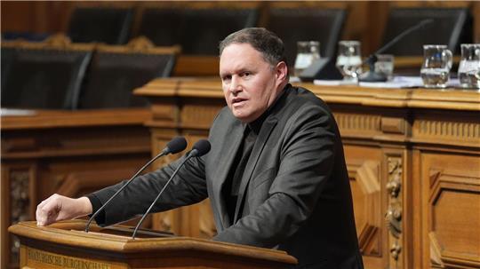 Hamburgs Mediensenator Carsten Brosda (SPD) ist gegen eine Altersbeschränkung für die Nutzung sozialer Netzwerke. (Archivbild)