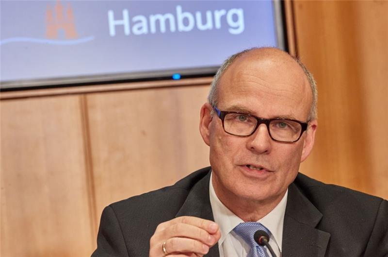 Schulbehörde Hamburg investiert 34 Millionen Euro gegen Corona-Folgen Hamburgs Schulsenator Ties Rabe. Foto: Georg Wendt/dpa