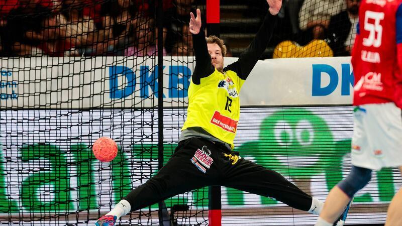 Fünf Abgänge bei Hamburgs Bundesliga-Handballern Hamburgs Torwart Jens Vortmann in Aktion.