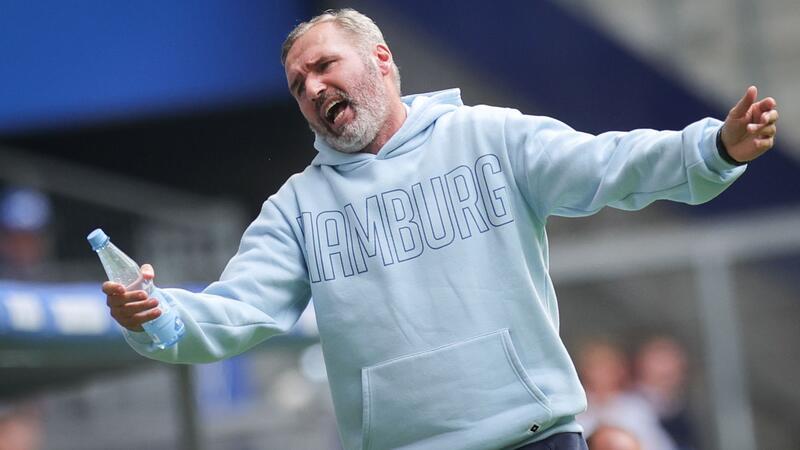 Dopingarzt angeschrien: Bewährungsstrafe für HSV-Trainer Hamburgs Trainer Tim Walter reagiert am Spielfeldrand.