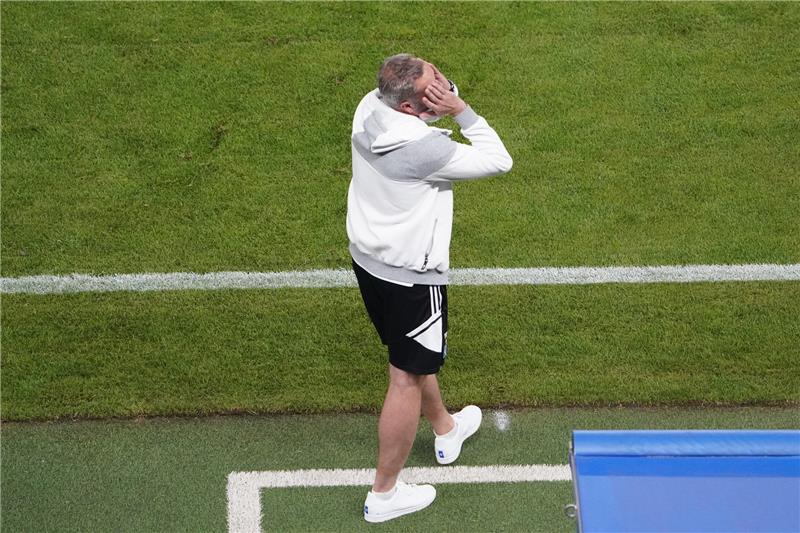 Hamburgs Trainer Tim Walter. Foto: Marcus Brandt/dpa