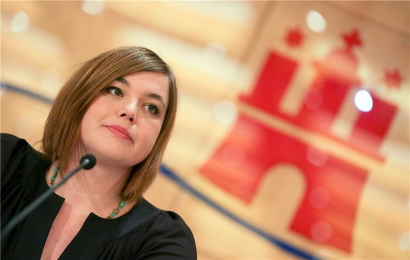 Gericht ordnet an: Klimaaktivisten sind sofort aus Gewahrsam zu entlassen Hamburgs zweite Bürgermeisterin Katharina Fegebank (Die Grünen) richtet deutliche Worte an die "Klima-Kleber". Foto: Axel Heimken/dpa