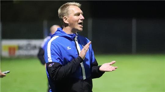 Hammahs Coach Sebastian Frost sieht eine 0:2-Niederlage gegen A/O II.
