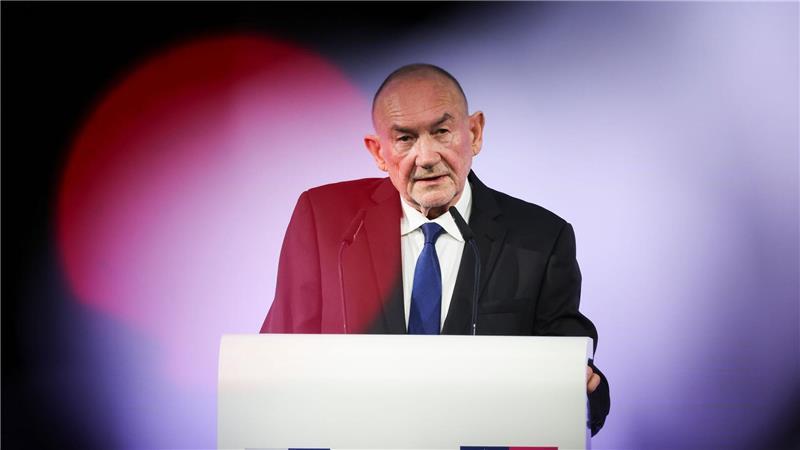 Handelskammer-Präses Aust spricht im Börsensaal der Handelskammer. 