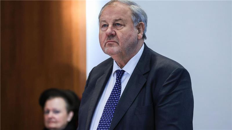 Cum-Ex-Figur Hanno Berger ohne Reue: „War nie im Unrecht“ Hanno Berger: Die Schlüsselfigur im Cum-Ex-Skandal wurde zu mehrjährigen Haftstrafen wegen schwerer Steuerhinterziehung verurteilt (Archivbild)