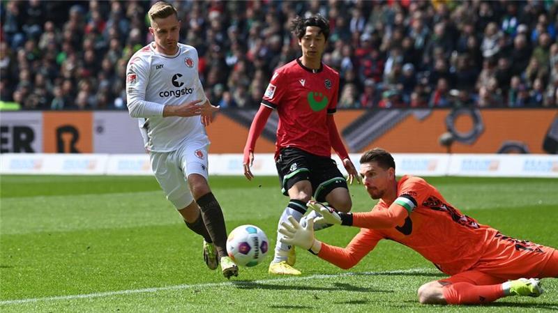 Hannover 96 und FC St. Pauli treffen sich zum Test Hannover 96 und der FC St. Pauli trafen zuletzt in der 2. Bundesliga aufeinander