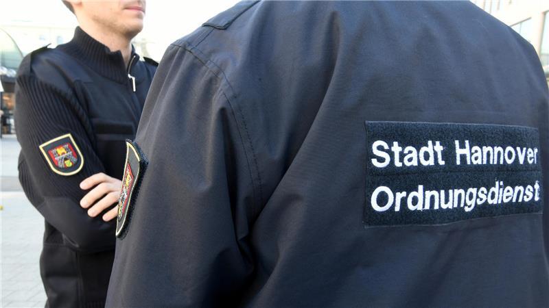 Hannover hat ihn schon, jetzt will Stade nachziehen: einen von der Stadt betriebenen Ordnungsdienst für die Innenstadt.