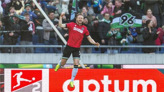 Hannovers Cedric Teuchert erzielte das späte 2:2 gegen Fortuna Düsseldorf.