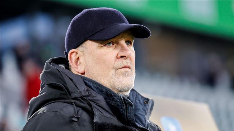 Hannovers Geschäftsführer Schmadtke ist auf dem Transfermarkt aktiv. (Archivbild)