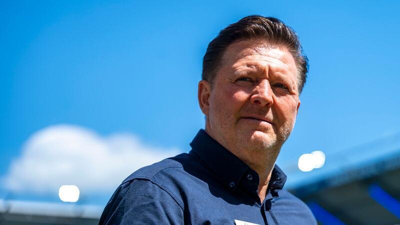 Hannovers neuer Hoffnungsträger: 96 holt Ex-HSV-Trainer Titz Hannovers neuer Mann an der Seitenlinie: Trainer Christian Titz.