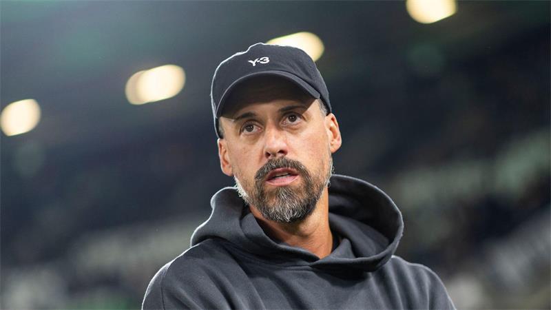 Hannovers neuer Trainer Sandro Wagner bei seinem Heimdebüt.