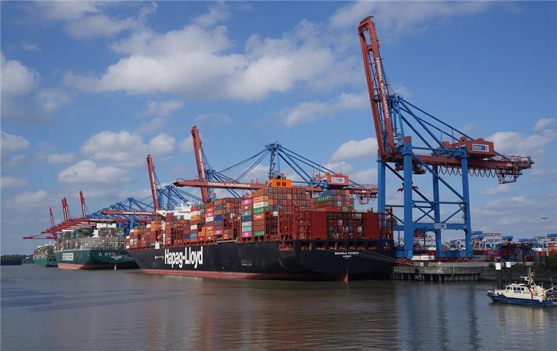 Hapag-Lloyd mit Milliardenübernahme in Chile Hapag-Lloyd mit einer Milliarden-Übernahme in Chile. Foto: dpa