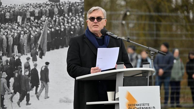 Hape Kerkeling hat eine vielbeachtete Rede zum Jahrestag der Befreiung des Konzentrationslagers Buchenwald bei Weimar gehalten. (Archivbild)