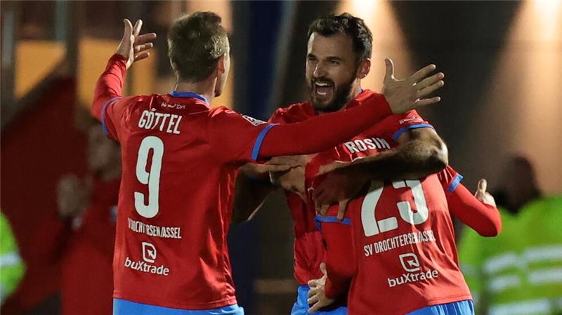 Haris Hyseni markiert gegen BW Lohne sein drittes Saisontor.
