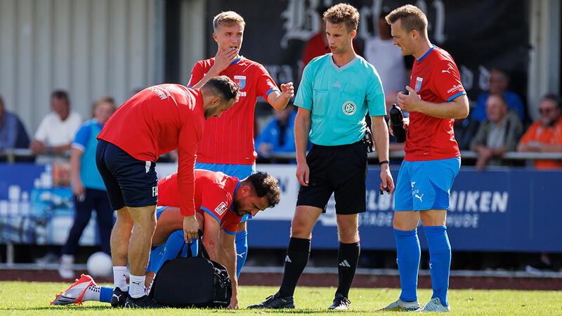 Aufatmen bei D/A: Neuzugang nach Verletzung schon wieder im Training Haris Hyseni muss in der 82. Minute verletzt das Spielfeld verlassen. Der 31-Jährige hatte gegen Kiel nur einen Kurzauftritt.
