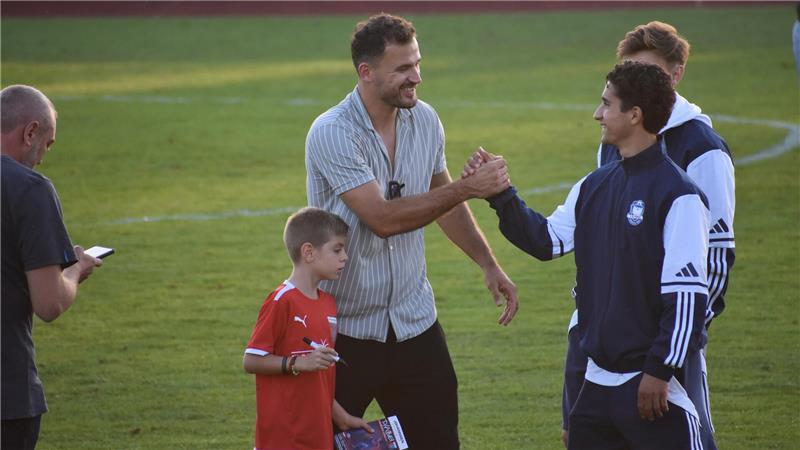 Haris Hyseni trifft alte Lübecker Weggefährten.