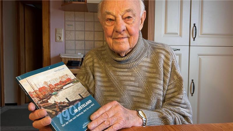 Harry Banaszak hat das Tagebuch eines Osteschiffers aus dem Jahr 1907 keine Ruhe gelassen. Das Buch „1907 im Osteland“ ist das Ergebnis.