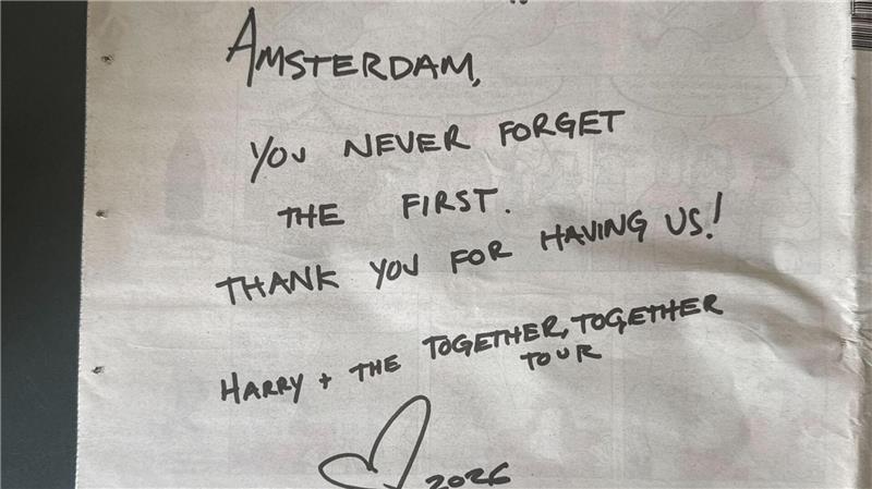 Harry Styles hat sich mit einer Zeitungsanzeige bei der Stadt Amsterdam bedankt.