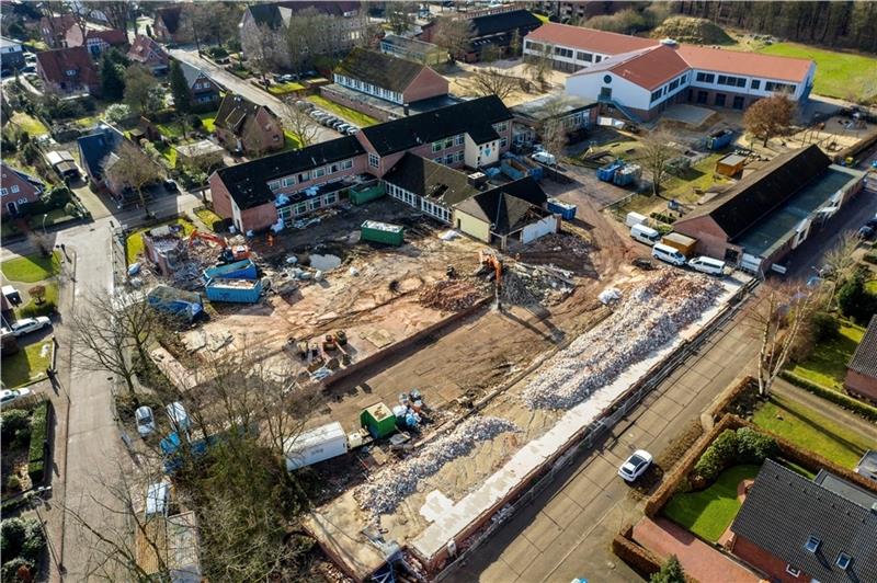 Rosenborn-Schule: Ein letzter Blick aus der Luft Harsefelder Rosenborn-Grundschule Foto: Wist