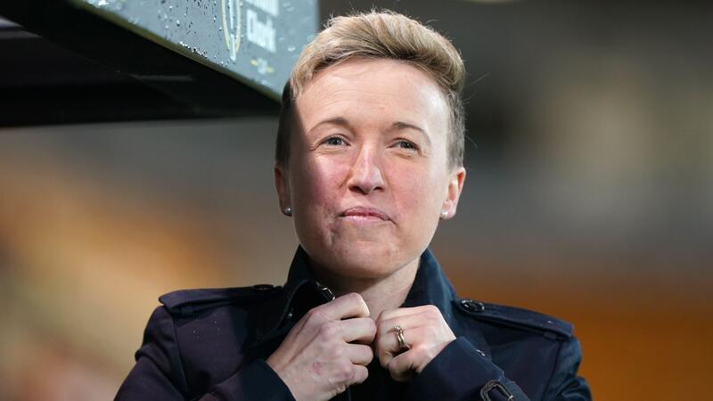 Drohneneklat: Heftiger Punktabzug für Kanadas Fußballerinnen Harte FIFA-Strafe im Drohnen-Skandal: Sechs Punkte Abzug und ein Jahr Sperre für Trainerin Bev Priestman.