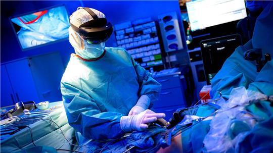 Harter Vorwurf: In einem Bremerhavener Klinikum soll ein Anästhesist sich während einer OP an teils minderjährigen Patientinnen vergangen haben (Symbolbild). 