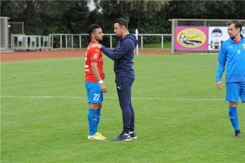 Hassan El-Saleh (links) findet die Spielidee des künftigen D/A-Trainers Frithjof Hansen zwar „überragend“. Dennoch wird er nach Saisonende die Spielvereinigung verlassen. Foto: Berlin