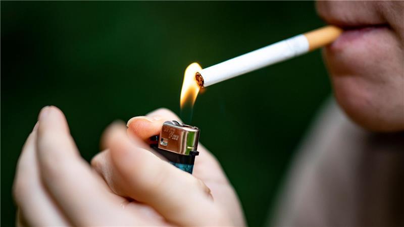 Haste mal Feuer? Der Raucheranteil in Deutschland ist noch immer hoch.