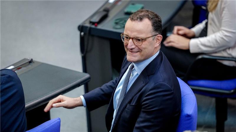 Hat Unionsfraktionschef Jens Spahn (CDU) womöglich auch wegen des anstehenden Urteils aus Karlsruhe die Vermögensverteilung als Problem adressiert? (Archivbild) 