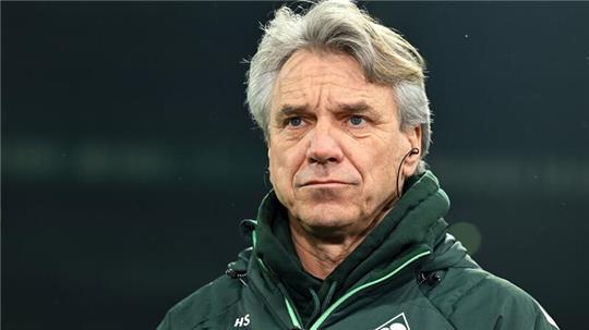 Hat derzeit wenig zu lachen: Werder-Cheftrainer Horst Steffen.