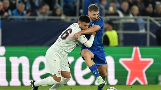 Hat die Zweifel beiseitegeschoben: VfB-Kapitän Deniz Undav (l).