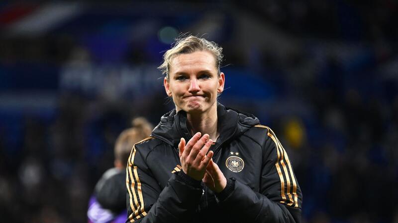 Popp vor Entscheidungsspiel: „Das Gesicht wahren“ Hat ihre Mannschaft vor dem wichtigen Spiel gegen die Niederlande in die Pflicht genommen: DFB-Spielführerin Alexandra Popp.